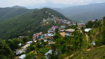 डडेलधुरामा पखाला फैलियो: एकको मृत्यु, एक सय ४८ प्रभावित