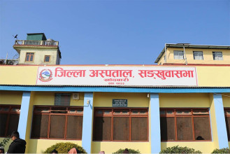 जिल्लामा उपचार हुन नसेकपछि नवजात शिशुको हेलिकप्टरबाट उद्धार