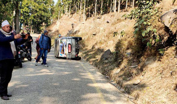 दुर्घटनामा परेका एमाले महासचिव पोखरेलको ट्रमा सेन्टरमा स्वास्थ्य जाँच, अवस्था सामान्य